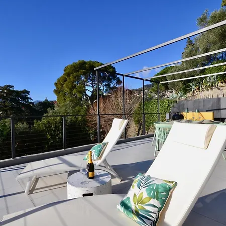 Апартаменты Penthouse Marina Di Bardi - Attico Con Vista Mozzafiato Su Portofino E Terrazza Privata Дзоальи