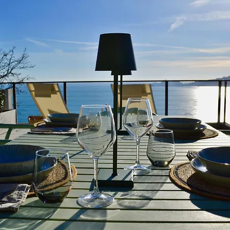 Апартаменты Penthouse Marina Di Bardi - Attico Con Vista Mozzafiato Su Portofino E Terrazza Privata Дзоальи